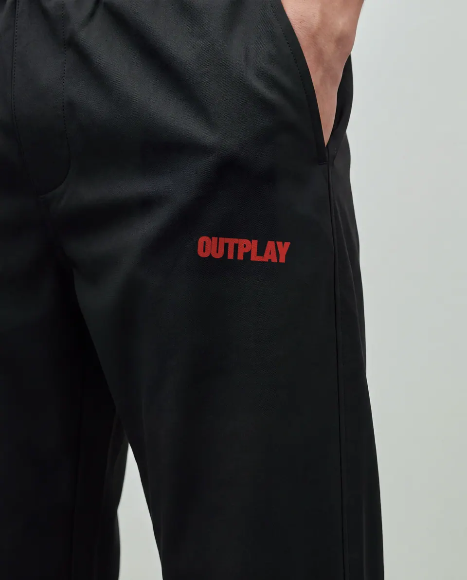 Jogger, Detail mit Wortmarke am Bein